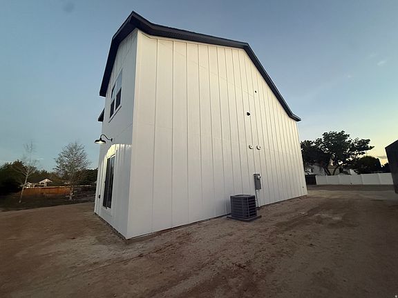 4th image of 340 W Orange Ave