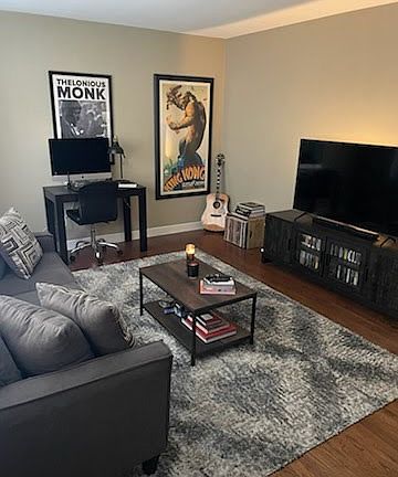 4th image of 7630.5 N Milwaukee Ave #1A