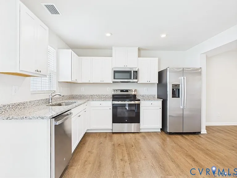 5409 Canterbury Ridge Way — Photo 6