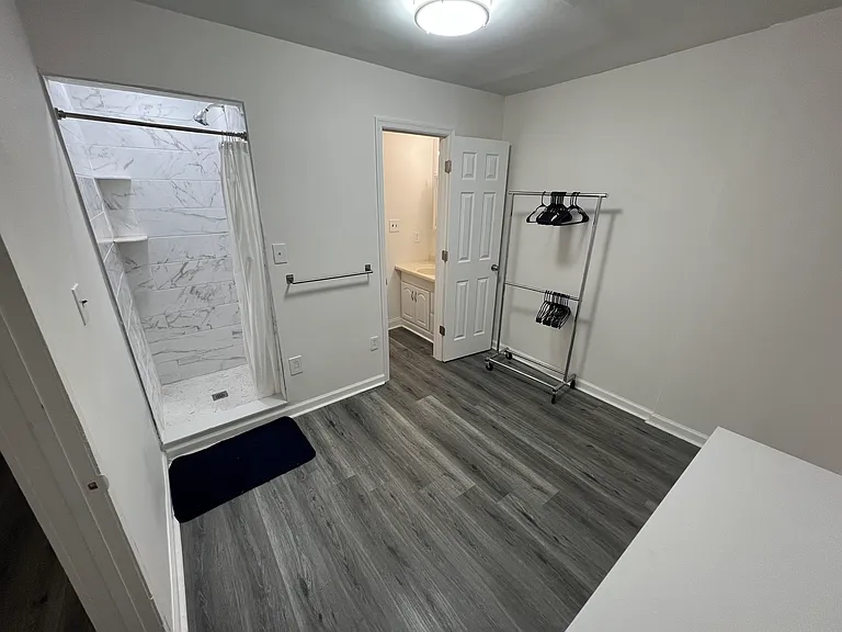 2405 Olden Ave #1 — Photo 2