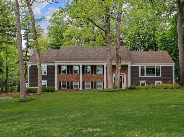 150 Seney Dr, Bernardsville Boro, NJ 07924