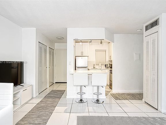 4th image of 251 172nd St APT 220