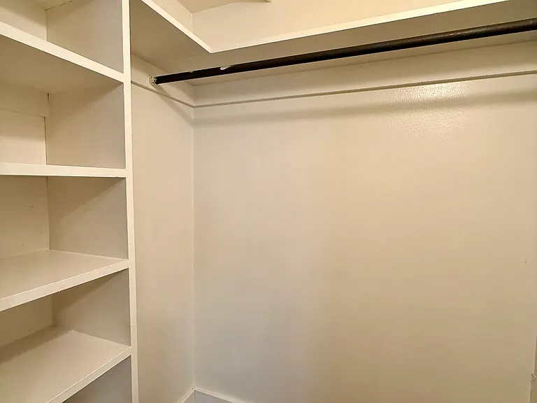516 S Meldrum St #5 — Photo 18