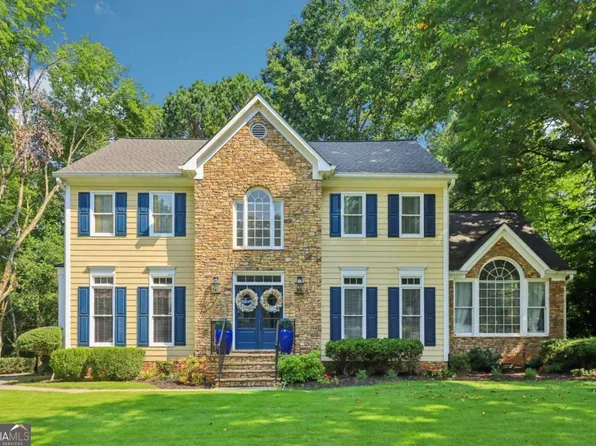 2575 Hidden Wood Ln, Lawrenceville, GA 30043