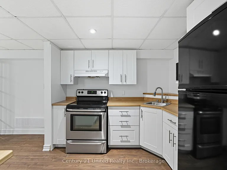 559 Hamilton St — Photo 35