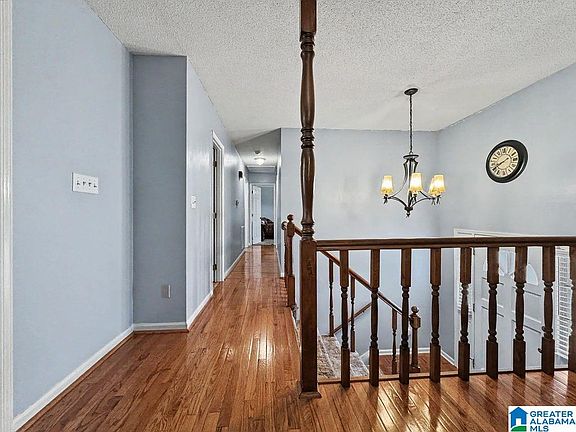 5th image of 346 Lynn Dr