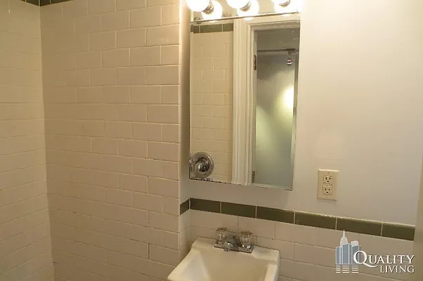 Rented by (Legacy) NY Quality Living Uptown | media 46