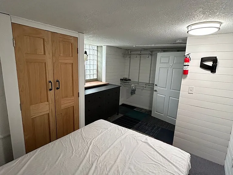 930 Ridge Ave — Photo 131