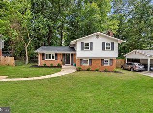 10217 Shiloh St, Fairfax, VA 22030
