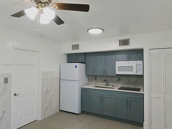 5th image of 4608 Holt Rd APT A