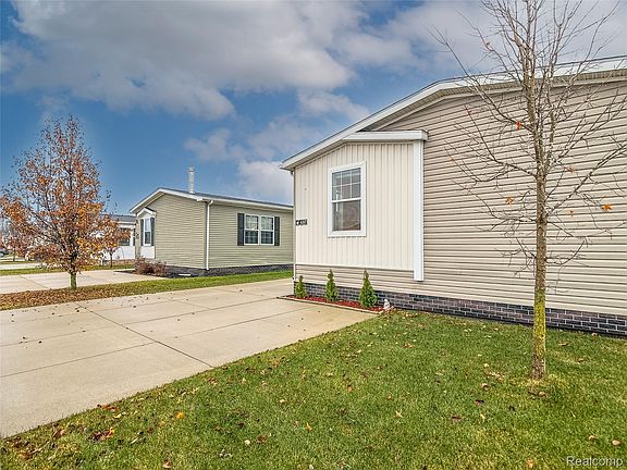 2nd image of 6267 Imperial Dr