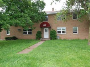 665 Ash St APT 4, Prescott, WI 54021