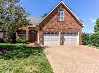 203 Savannah Park Dr, Maryville, TN 37803