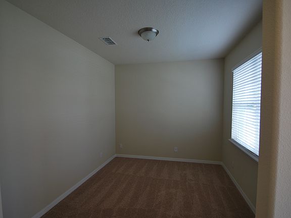 3rd image of 4997 Creekside Park Ave