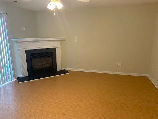 2513A Bluff View Ct — Photo 2