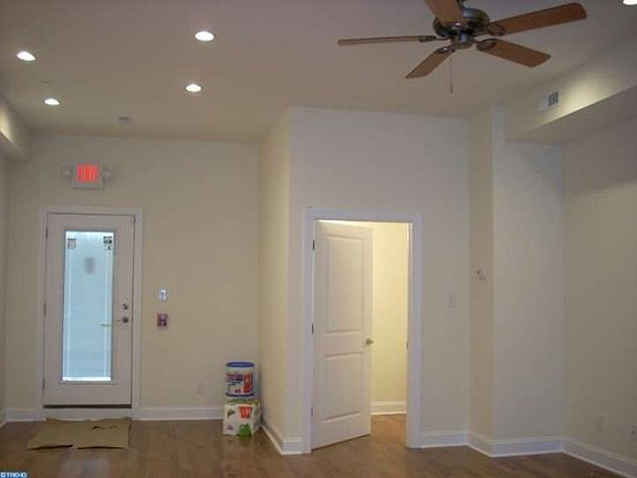 3rd image of 1858 Frankford Ave