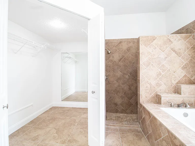 2782 Picadilly Cir — Photo 24