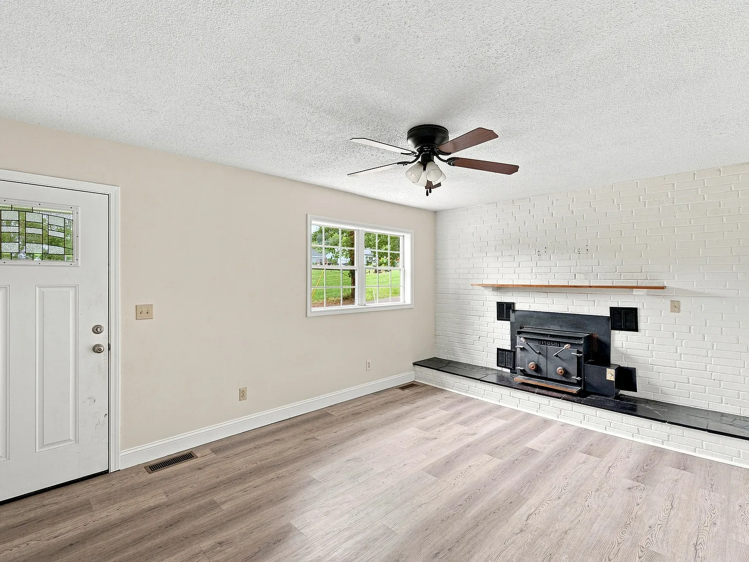 108 Langford Lane - 1 — Photo 2