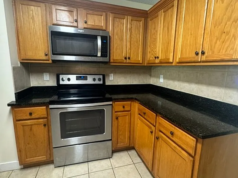712 Denise Dr — Photo 16