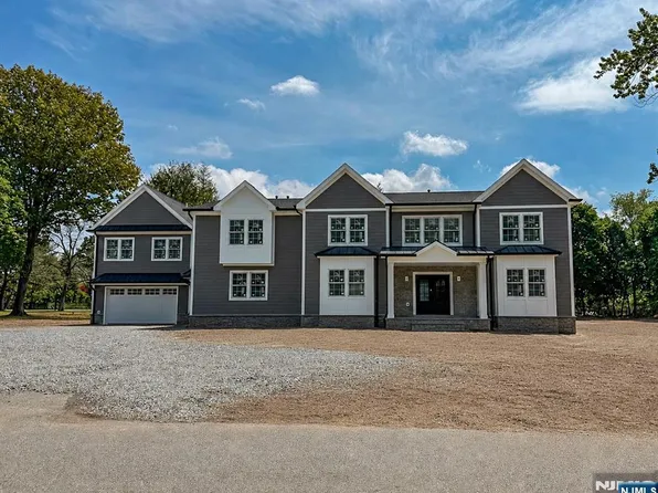 53 Feldman Ct, Mahwah, NJ 07430