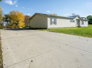 4025 Hennessey Rd, Watervliet, MI 49098