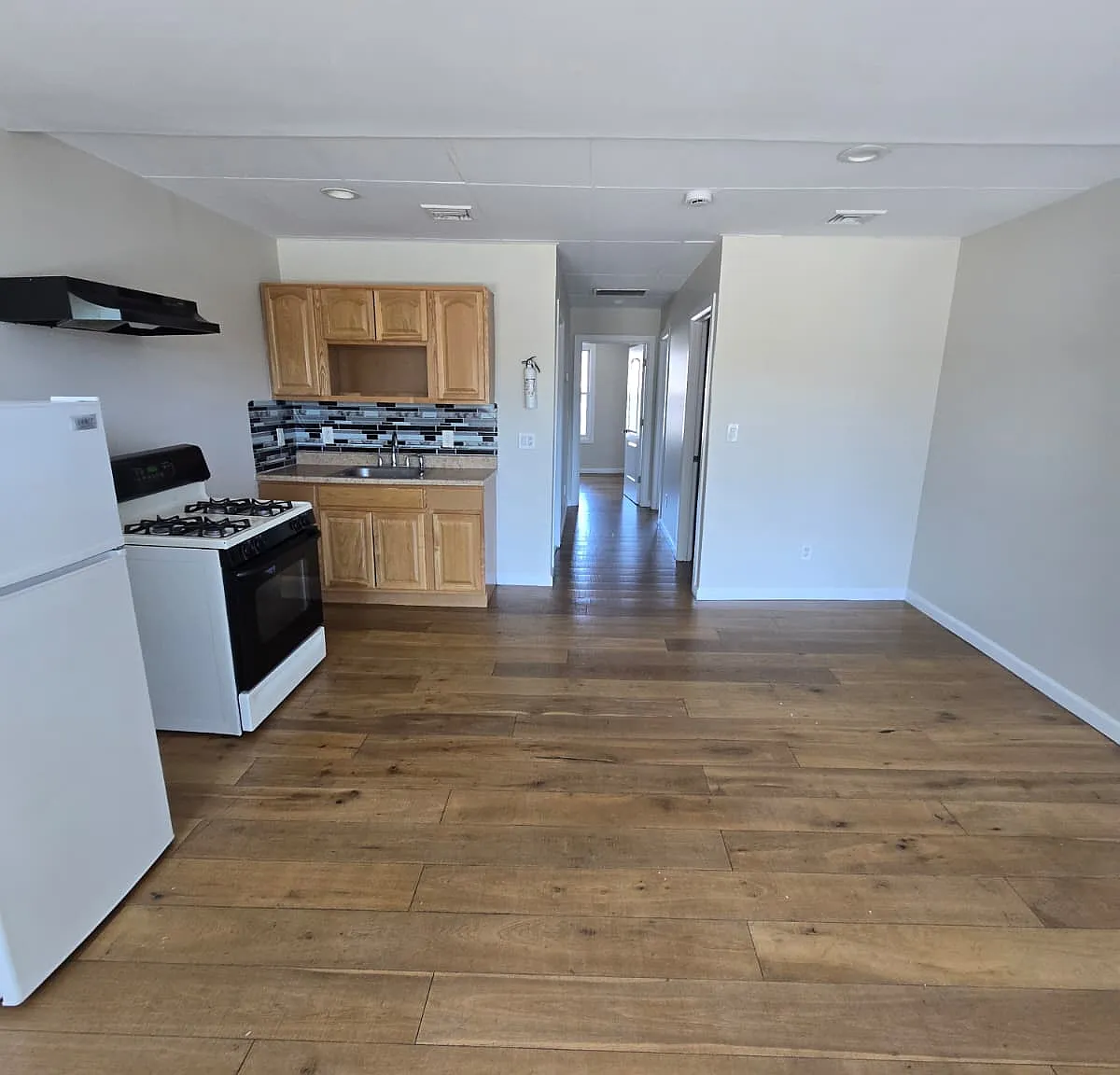 70 Main St — Photo 3