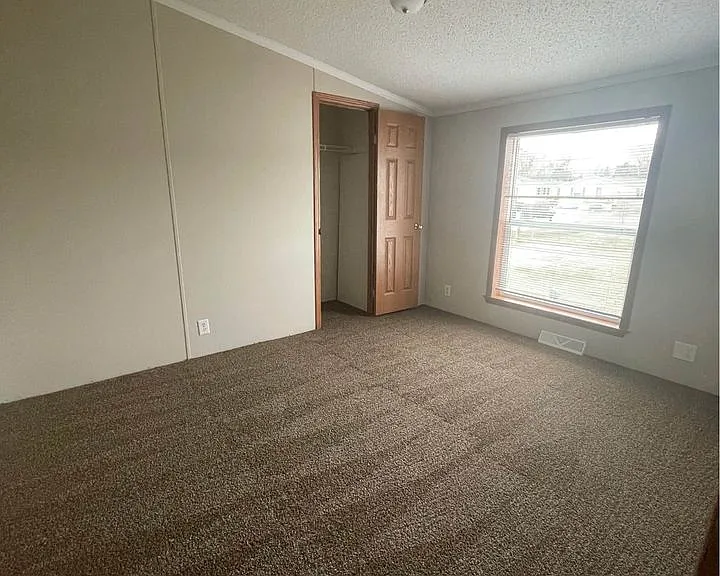 Oakridge Estates — Photo 43