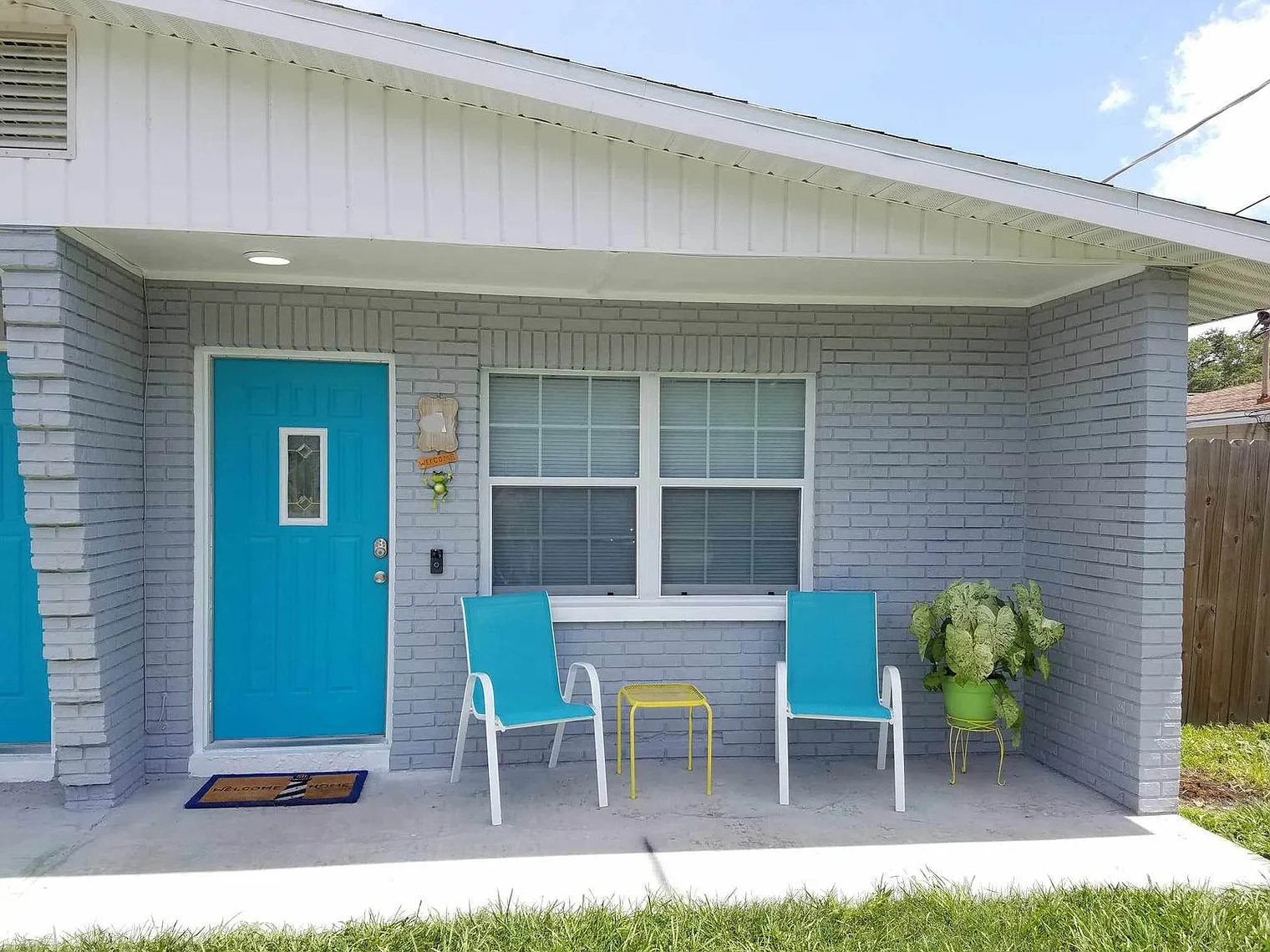 1 bed, 1.0 bath, 656 sqft, $1,913 — Photo 2