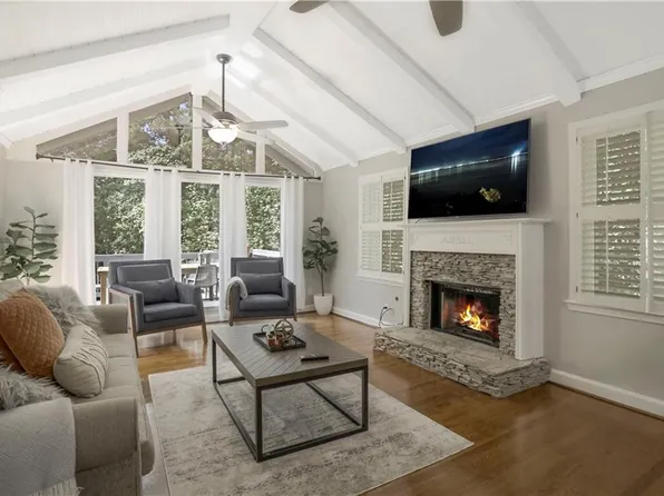 3902 Peachtree Dunwoody Rd NE, Atlanta, GA 30342