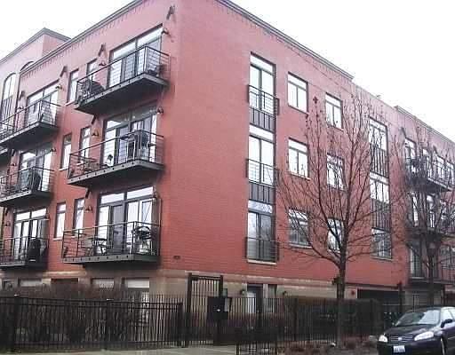 1st image of 1830 N Winchester Ave #204