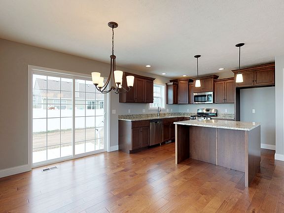 5th image of 3807 Slate Dr