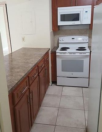 3rd image of 820 NW 87th Ave APT 214