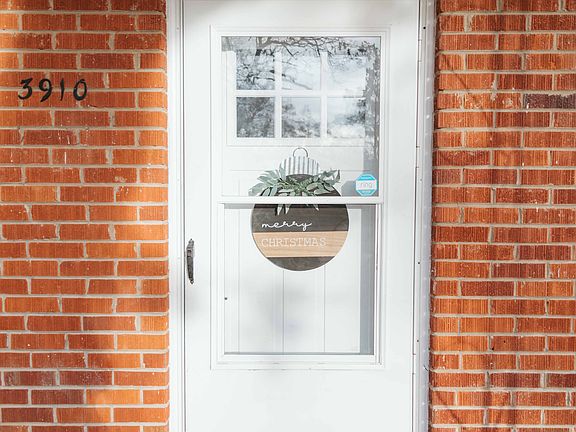 2nd image of 3910 Margrave Rd #3910