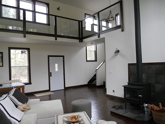 3rd image of 3028 438th St E