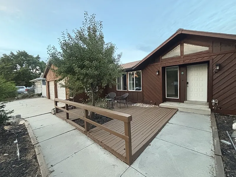11299 S Woodhill Dr