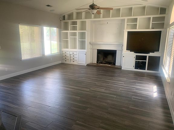 2nd image of 9834 N Whitney Ave