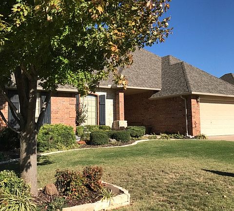 4th image of 21571 Lake Shadows Dr