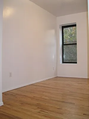 Rented by Tower Brokerage | media 14