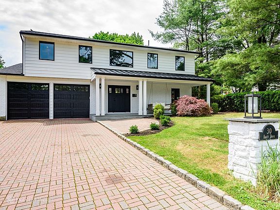 2nd image of 30 Knott Dr