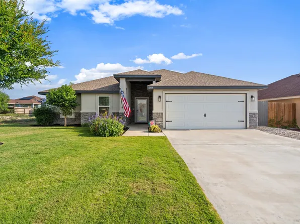 304 Ama Caro Dr, Del Rio, TX 78840