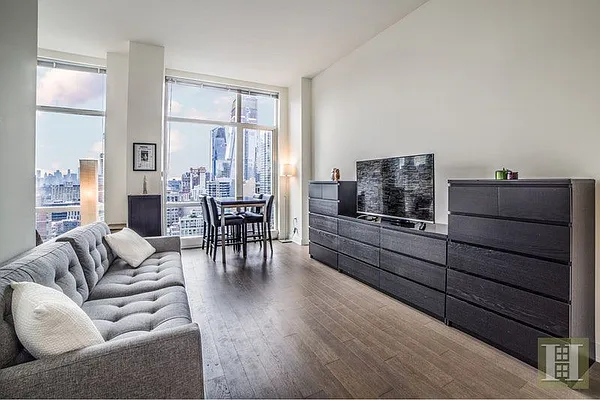 Rented by Halstead Real Estate | media 59