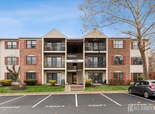 255 Hampshire Ct, Piscataway, NJ 08854