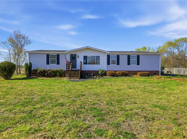 148 Swains Ln, Barco, NC 27917