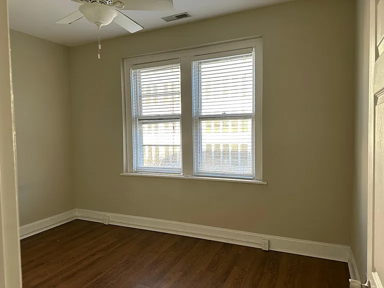 310 Saint Andrew St #5 — Photo 5