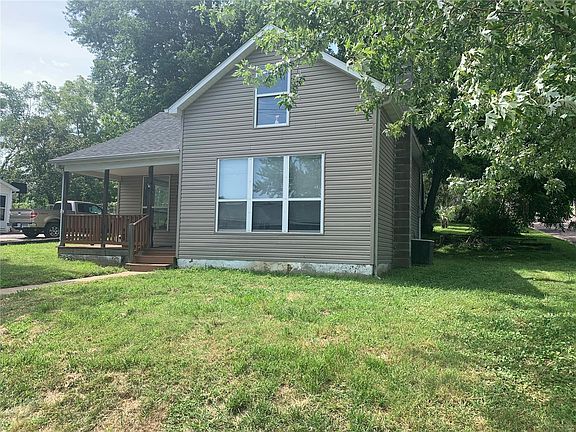 3rd image of 809 Morgan St