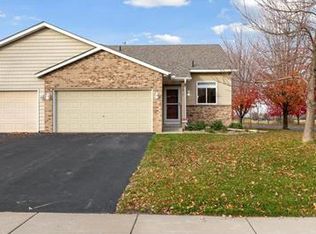 4311 Blakewood Dr #1, Shakopee, MN 55379