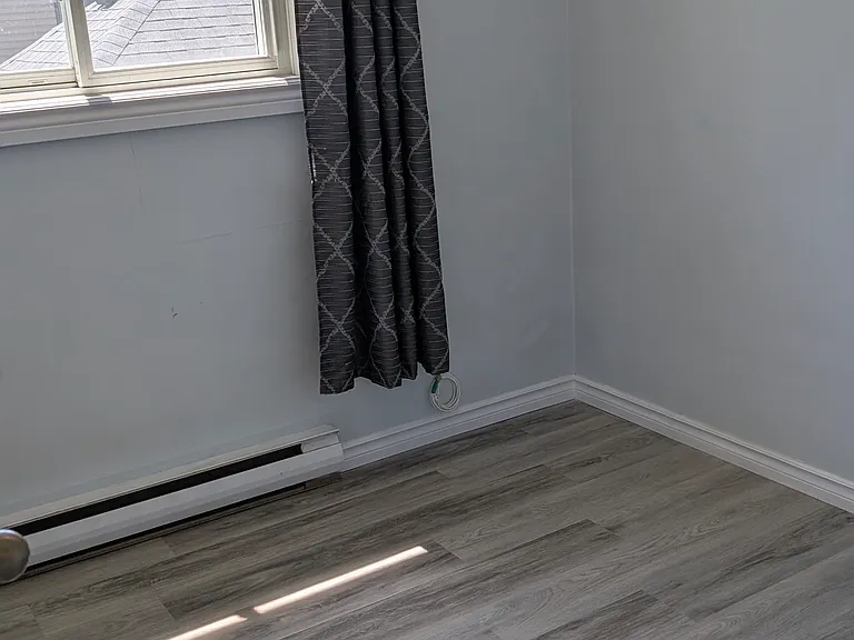 265 Macdonnell St #6 — Photo 8
