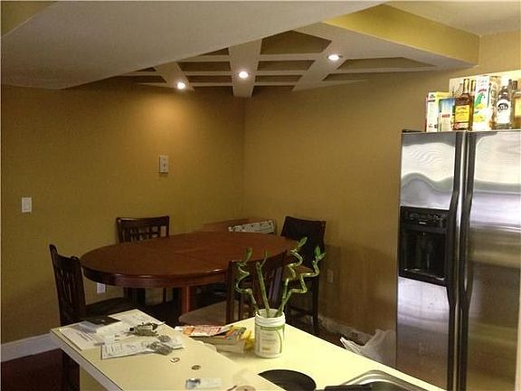 2nd image of 450 Palm Cir W APT 206