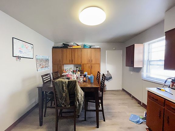 4th image of 1304 W Royale Dr