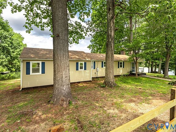 3rd image of 2224 Overlook Rd